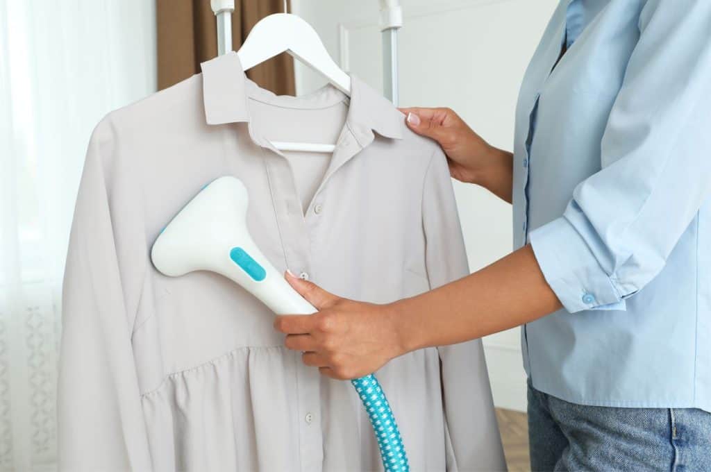 How to Clean a Steam Iron & Dry Iron | MaidForYou