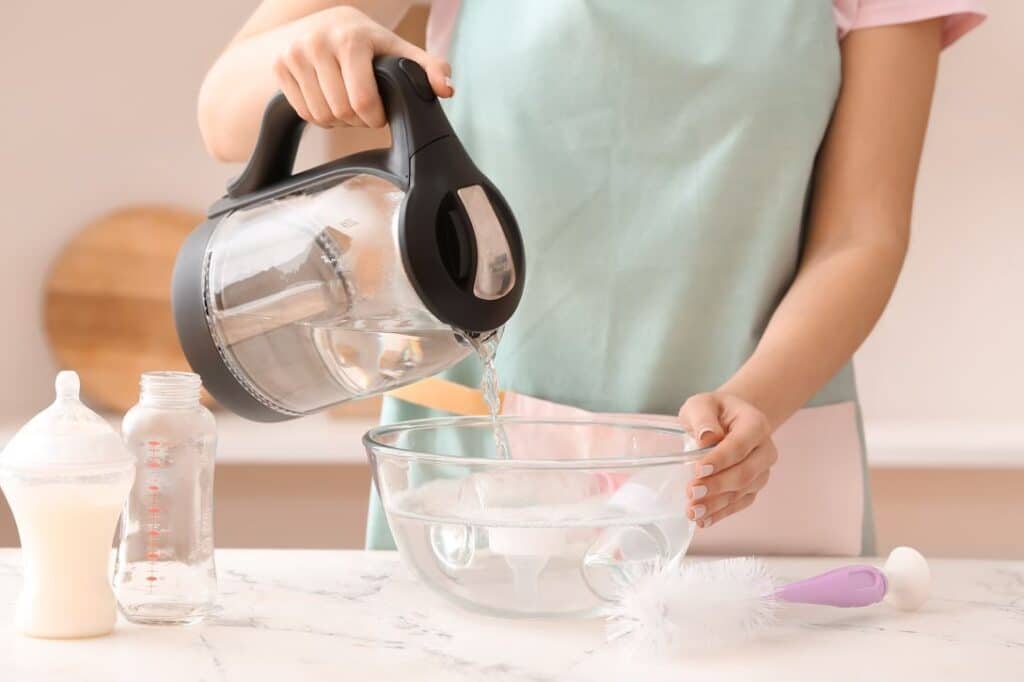 How to Clean Babies’ Bottles MaidForYou
