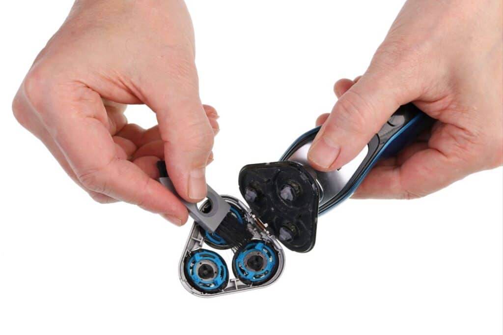 How To Clean Your Electric Razor MaidForYou
